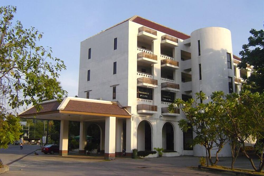 Royal Diamond Hotel — hotel in Phetchaburi