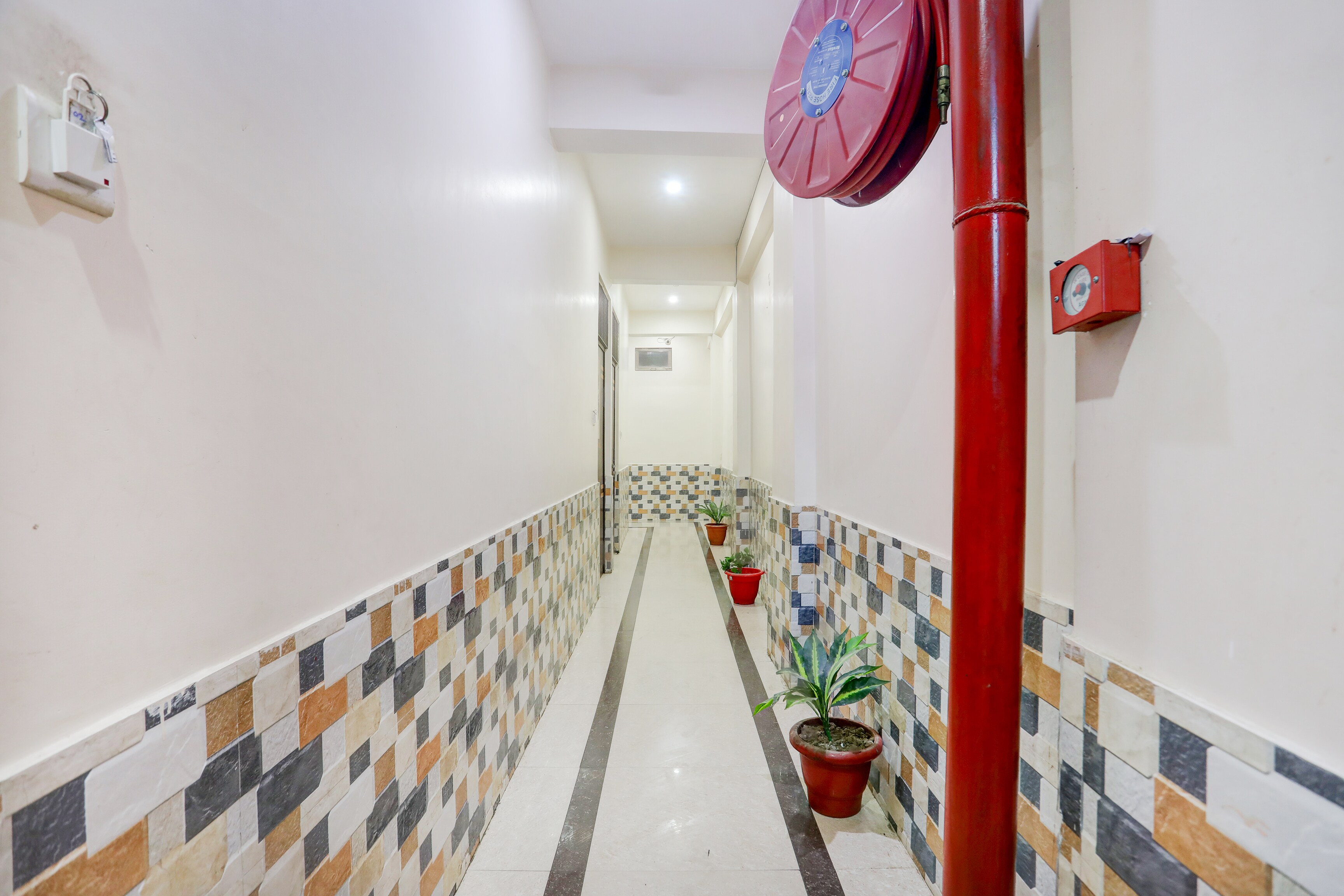 Hotel O S G H Inn — Varanasi