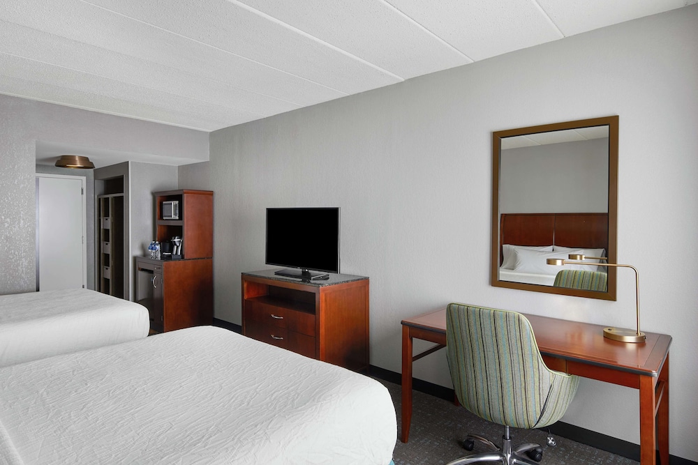 Hilton Garden Inn Allentown West - photo 12