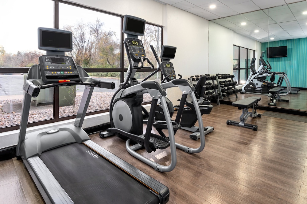 Holiday Inn Express New Albany Louisville NW by IHG - photo 21