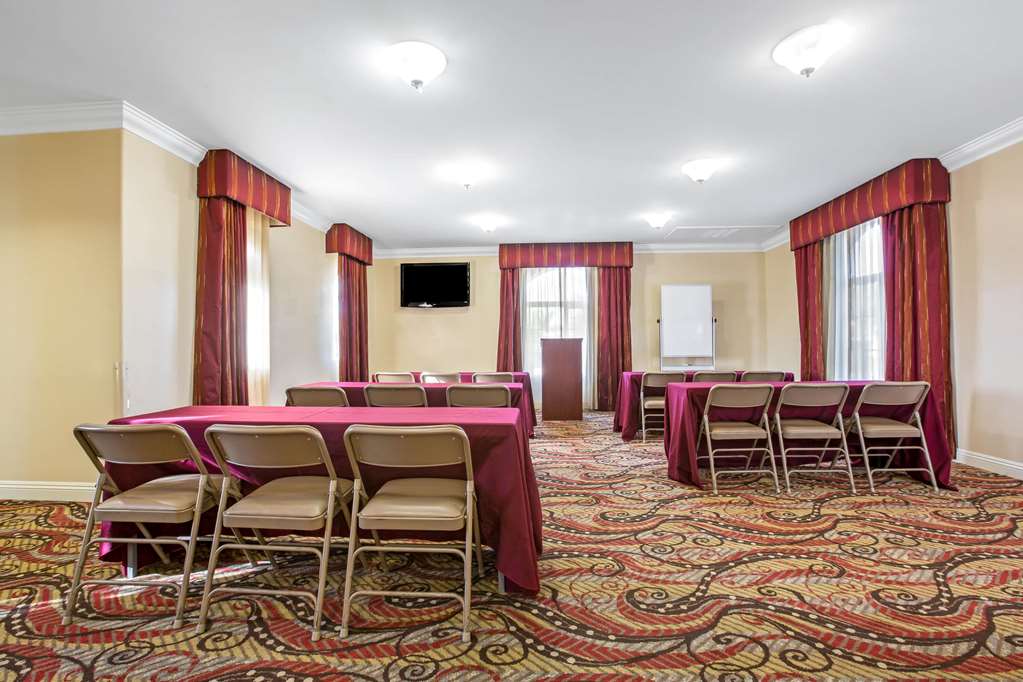 La Quinta Inn & Suites by Wyndham Moreno Valley - photo 34