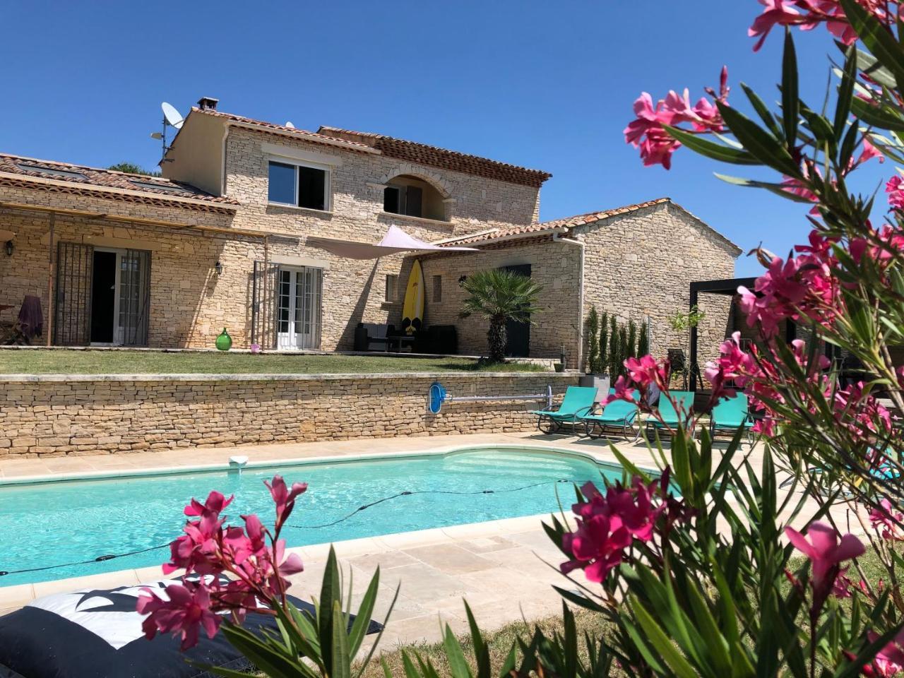 El Sitio de Francisco — 4-Star Luxury Hotel in Oraison, France