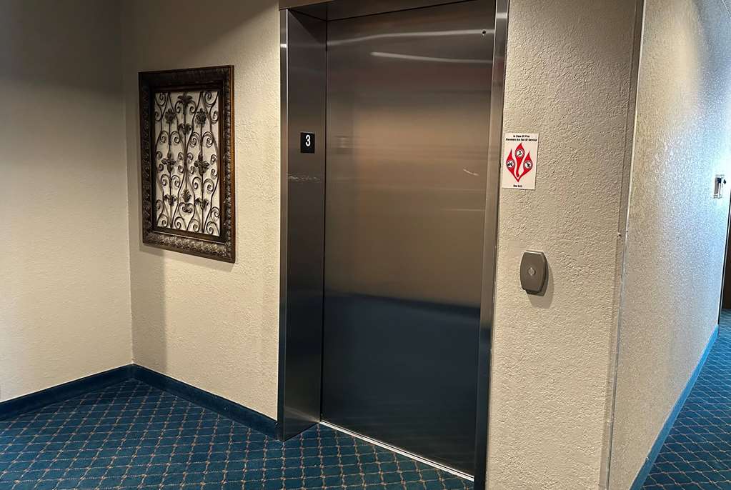 Microtel Inn & Suites by Wyndham Tomah - photo 21