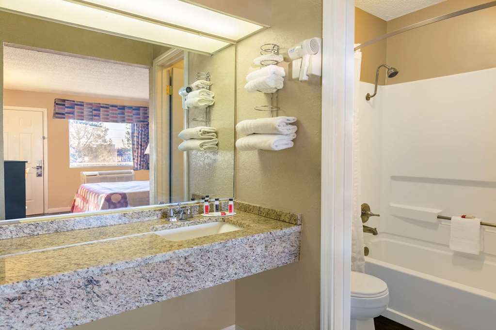 Super 8 by Wyndham Abilene North - photo 7