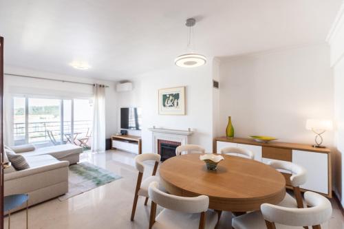 FLH Benfica Family Apartment — 4-Star Luxury Hotel in Lisbon, Portugal