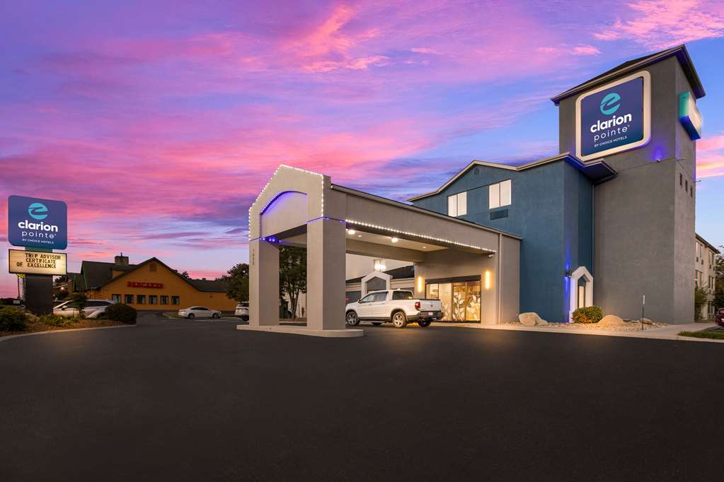Clarion Pointe Sevierville Pigeon Forge - photo 8