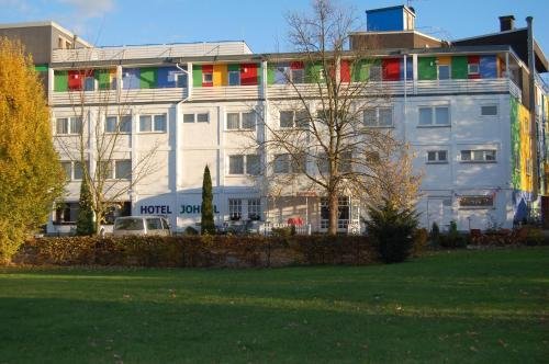 Hotel Johnel — hotel in Hennef