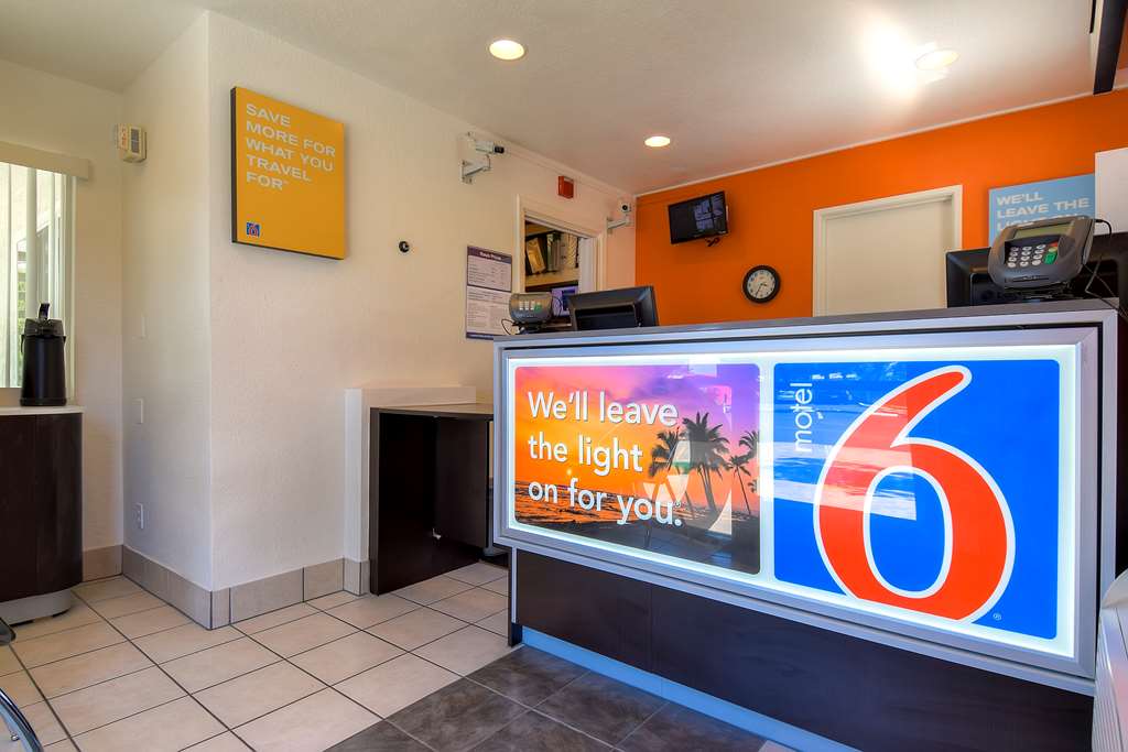 Motel 6 San Diego CA North - photo 16
