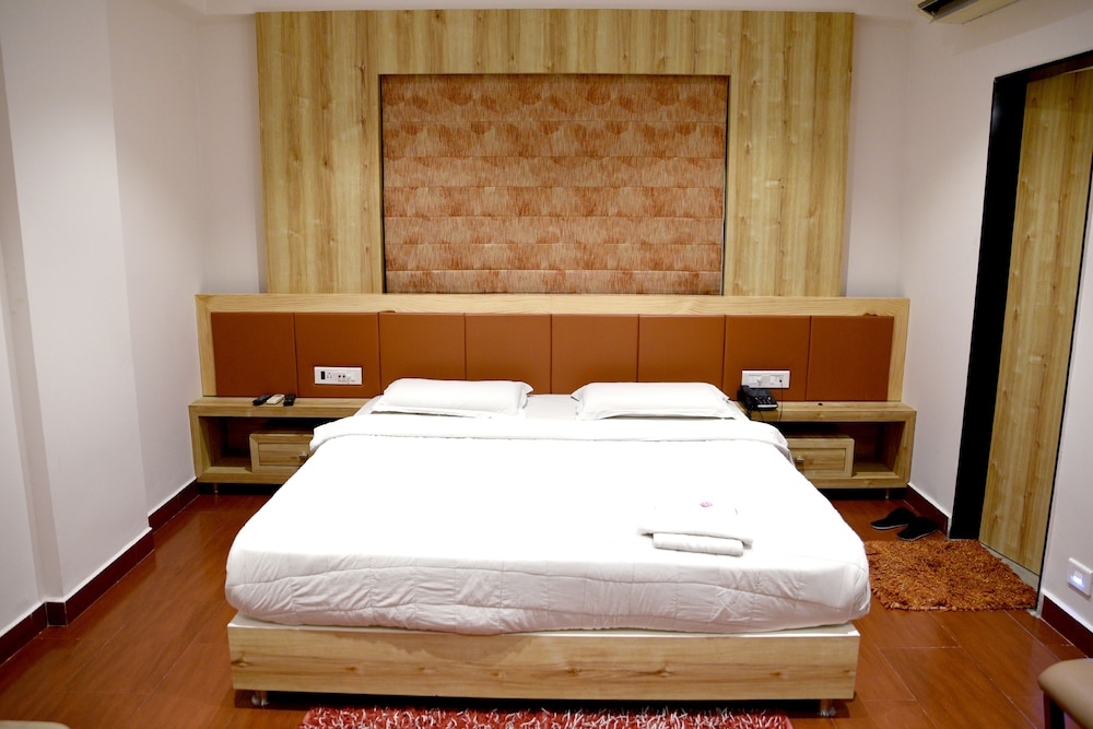 Hotel celebration - carbon neutral hotel in Jamnagar