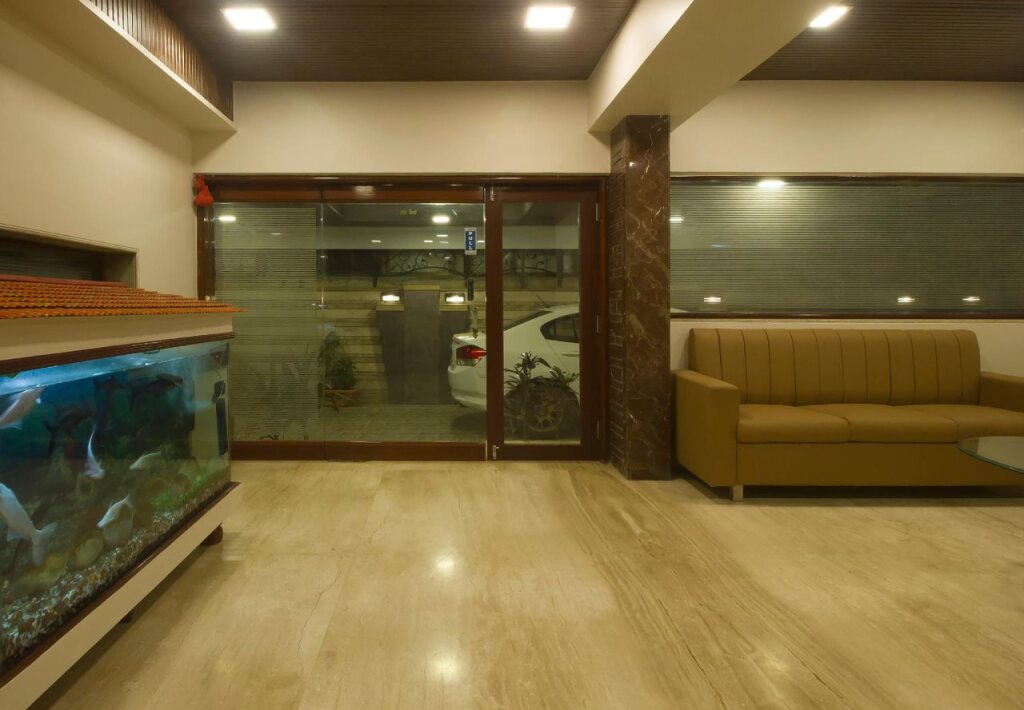 OYO 18748 Hotel Metro Palace in Navi Mumbai, India