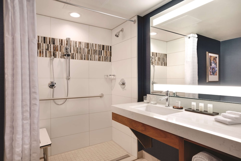 Embassy Suites by Hilton Scottsdale Resort - photo 22