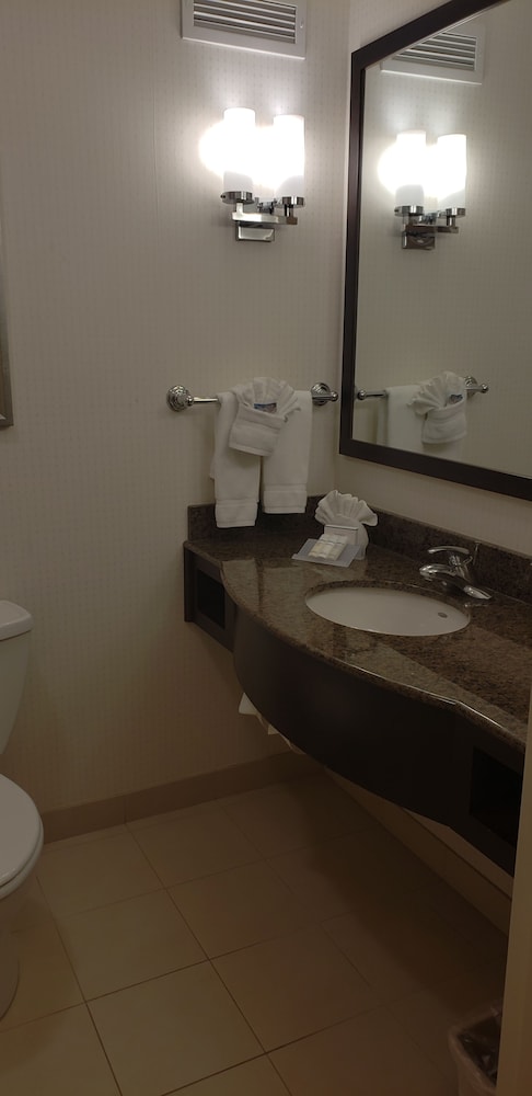 Hilton Garden Inn San Bernardino - photo 43