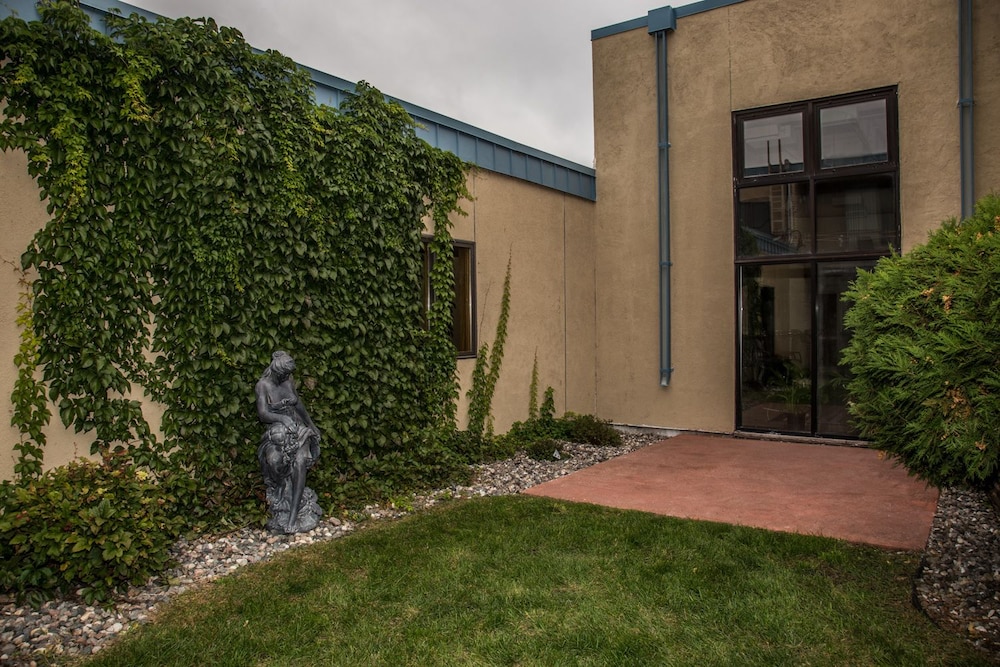 Baymont by Wyndham Fargo - photo 63