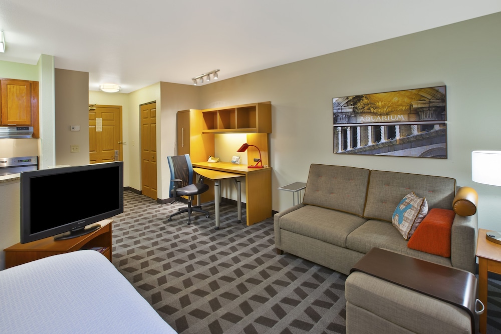 Towneplace Suites By Marriott Detroit Livonia - photo 4
