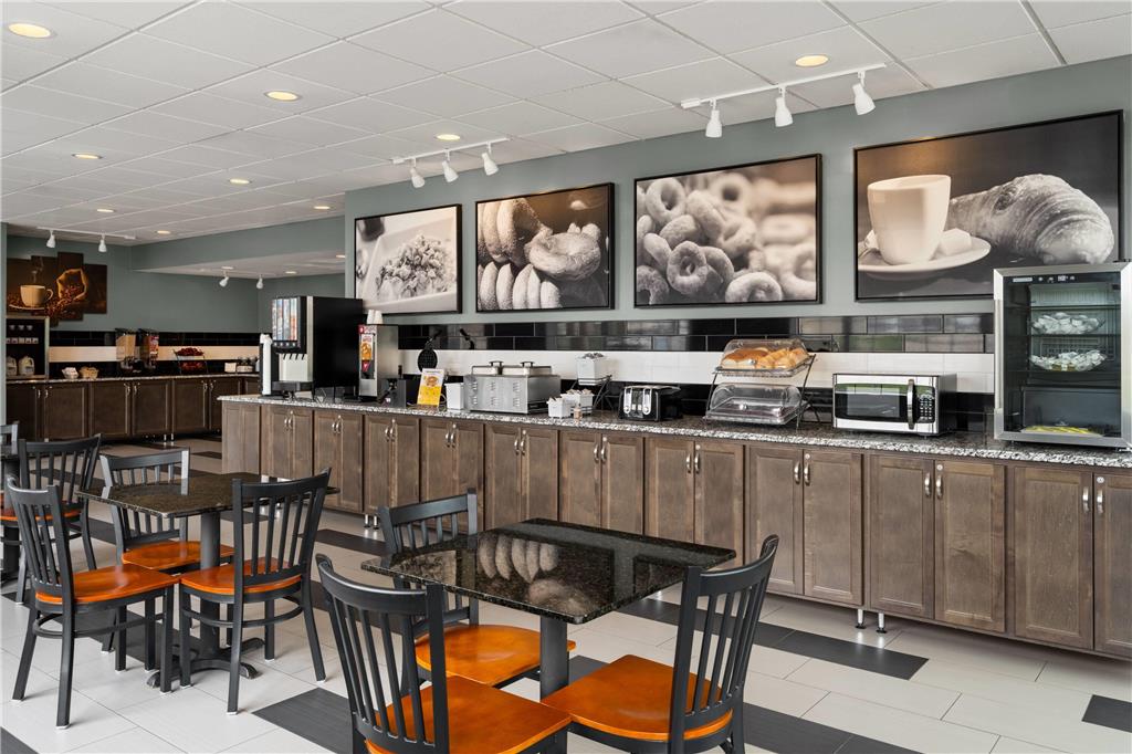 Baymont by Wyndham Jefferson City - photo 29