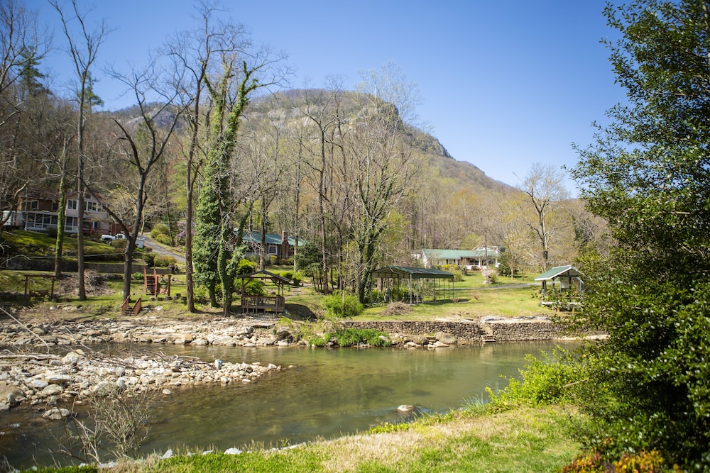 The Chimney Rock Inn & Cottages - photo 35