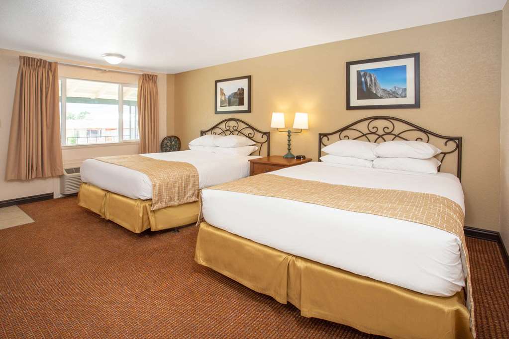 Travelodge by Wyndham Hawthorne - photo 15