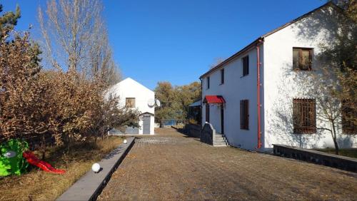 Mon Ami Sevan in Tsovazard, Armenia