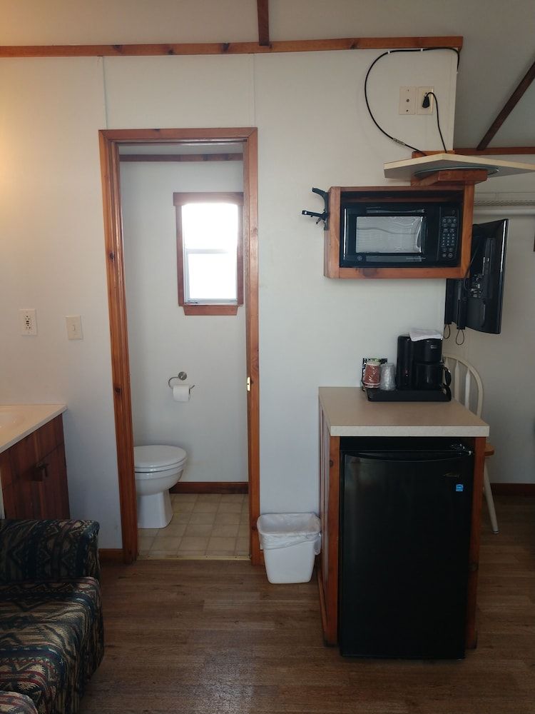 Empire Inn Motel - photo 11