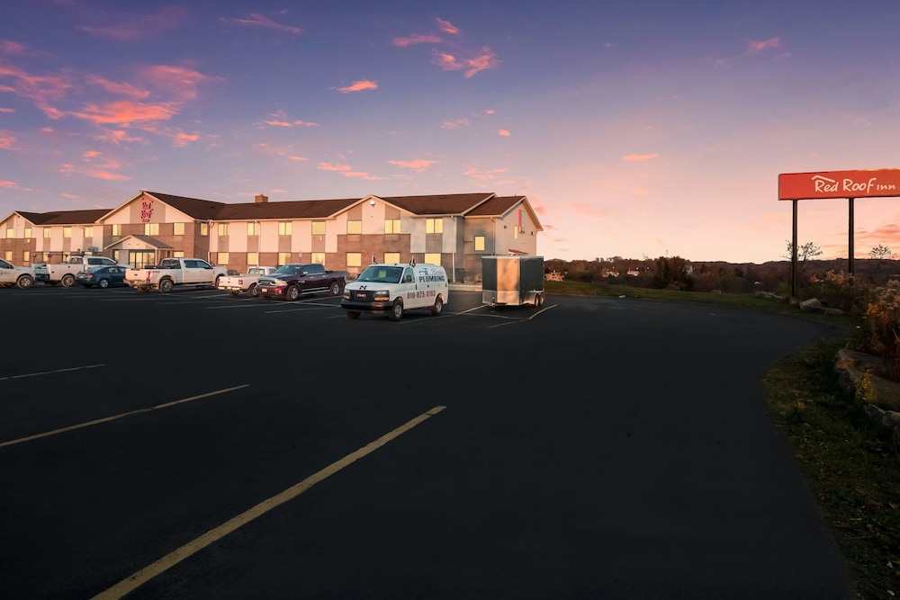 Red Roof Inn Greensburg - photo 32