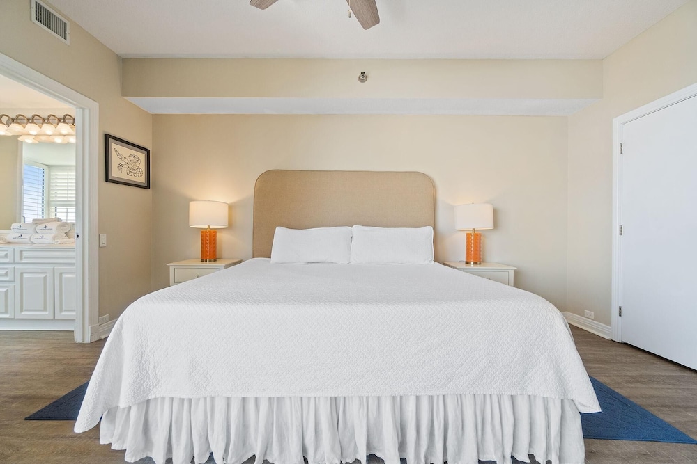 Beach Colony Tower 5B - photo 4