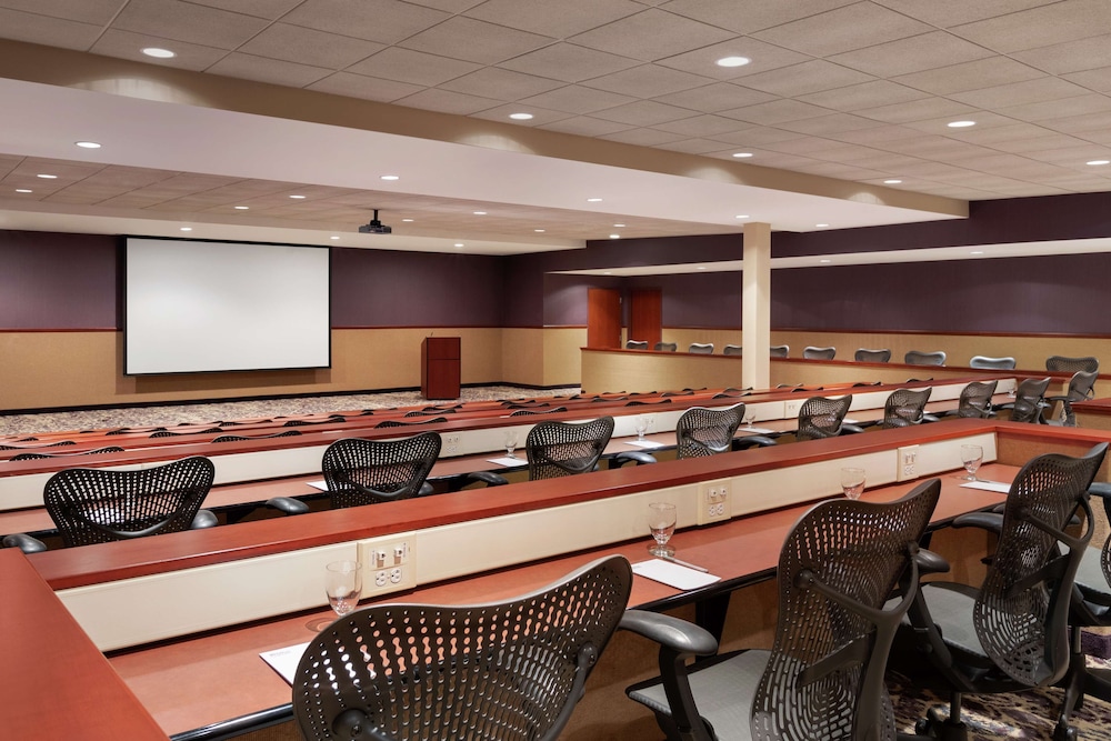 Hilton Garden Inn Troy - photo 53