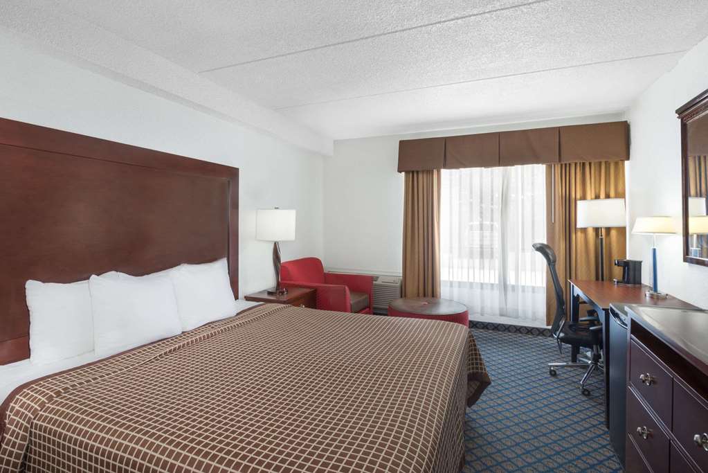 Days Inn by Wyndham Geneva Finger Lakes - photo 7