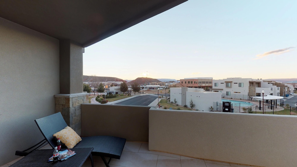 Town Center Resort - photo 622