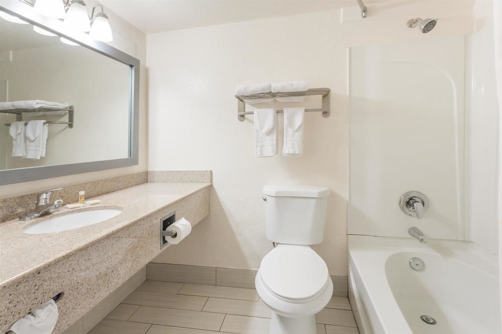 Red Roof Inn PLUS Neptune Beach Jacksonville Beach - photo 11