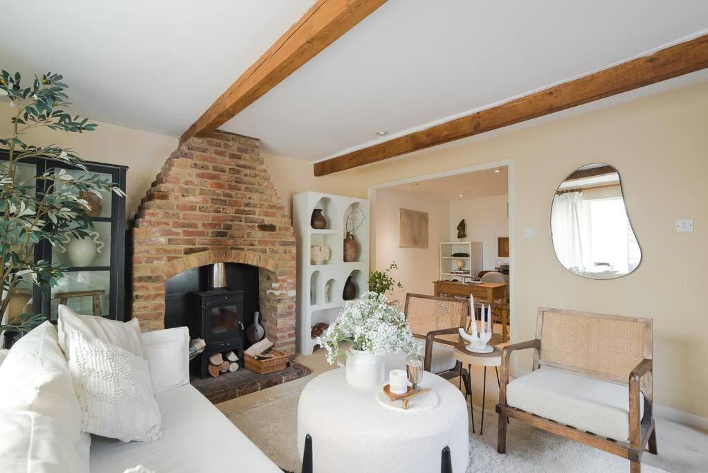 Adorable 2 bedroom guest house — 4-Star Luxury Hotel in Hawkhurst, United Kingdom