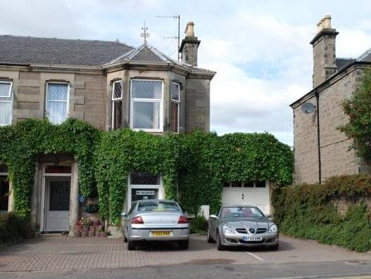 Dunallan Guest House — 4-Star Luxury Hotel in Perth, United Kingdom