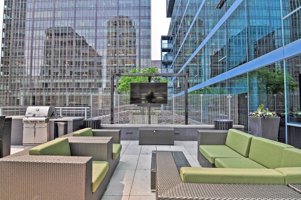 Furnished Suites in the Heart of River North - photo 40