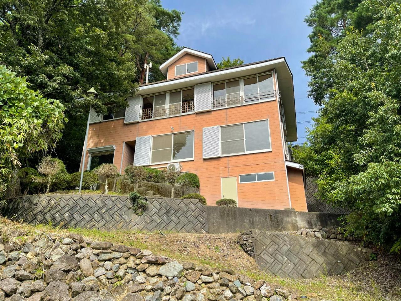 New Open Mermaid Annex 最大13名可 壮大な富士山の景色を楽しむ 高級貸別荘 in Fujikawaguchiko, Japan