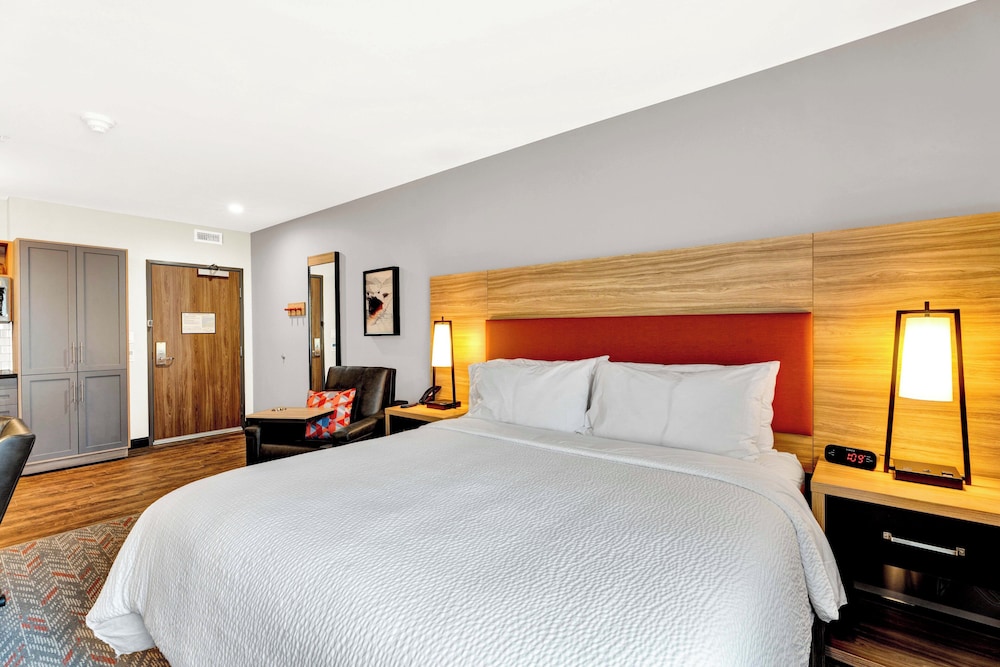 Candlewood Suites Detroit Auburn Hills by IHG - photo 28