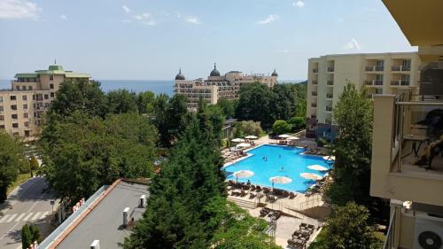 Apart Hotel Golden Line Private Apartments — Zlatni Pyasatsi