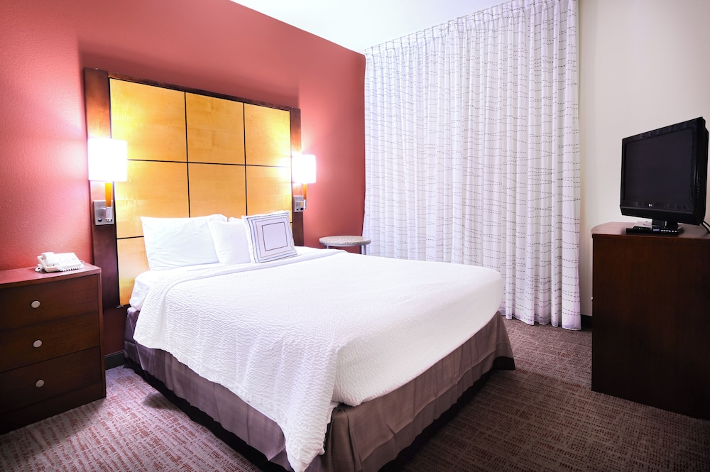 Residence Inn Marriott Airport - photo 8