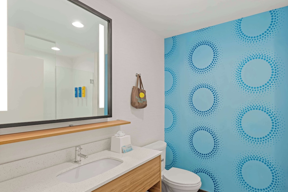 Tru by Hilton Asheville Blue Ridge Parkway - photo 43