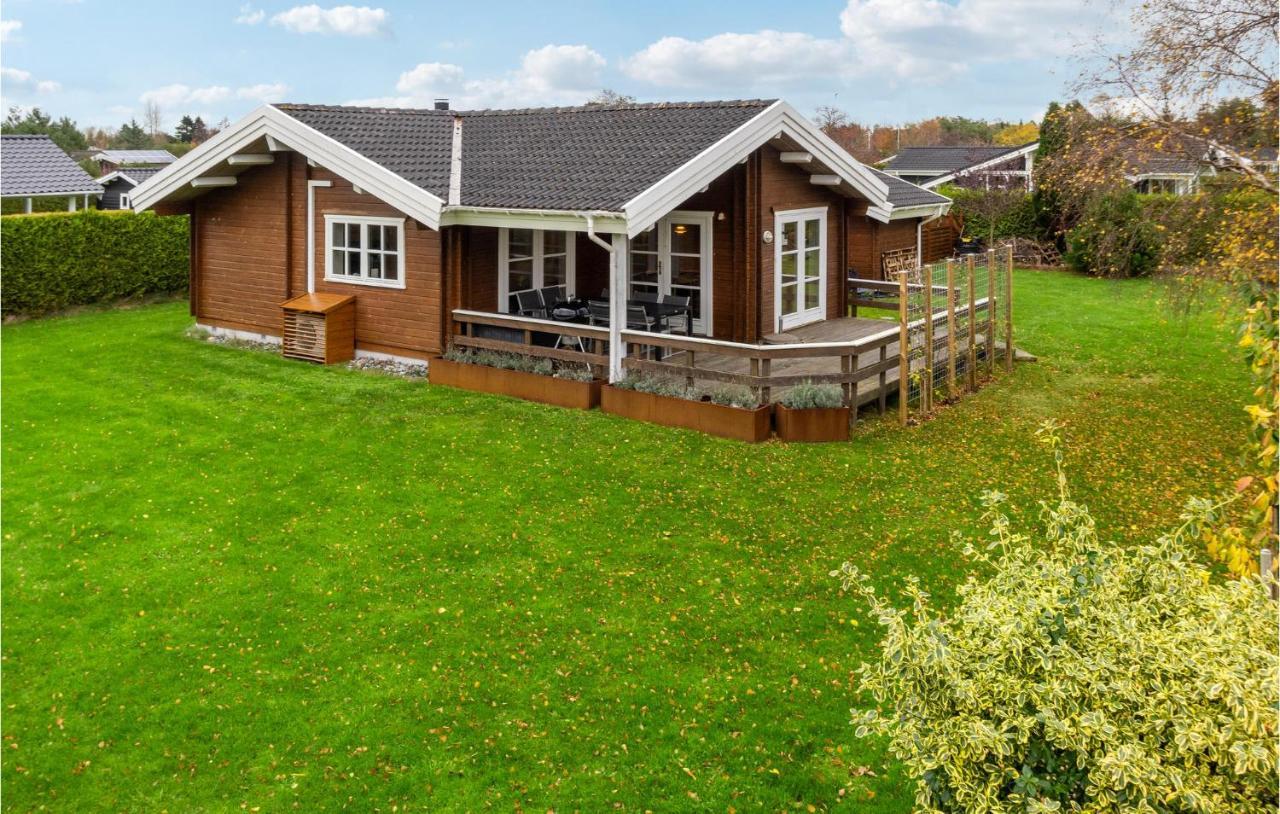 Amazing Home In Væggerløse With Sauna — 4-Star Luxury Hotel in None, Denmark