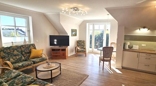 Haus Thea Appartement 02 Mila — 4-Star Luxury Hotel in Wustrow, Germany