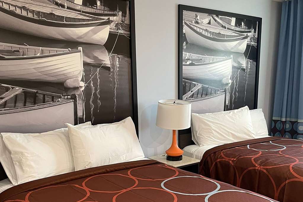 Super 8 by Wyndham Lindenhurst - photo 7