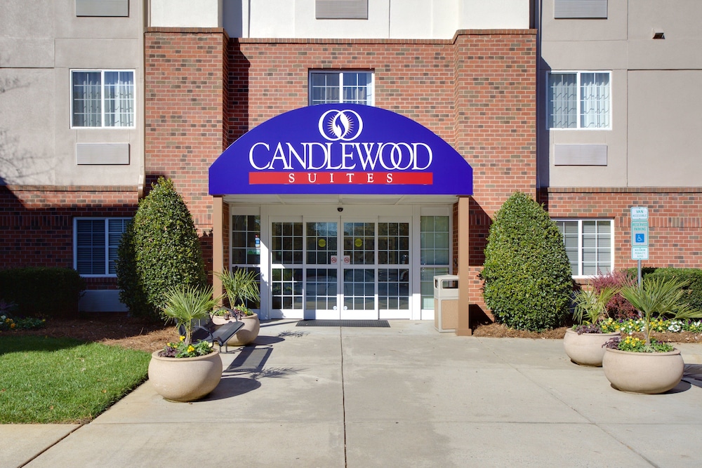 Candlewood Suites Raleigh Crabtree by IHG - photo 40