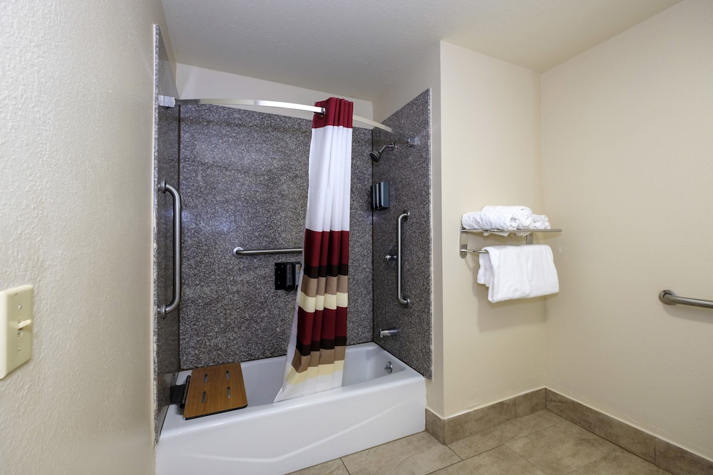 Red Roof Inn Plus Hammond - photo 38