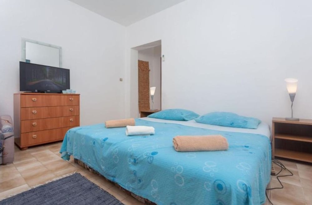 Private Double Bed Room With Balcony and Sea View in Okrug Gornji, Croatia