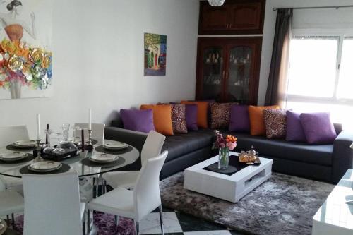 Tétouan Martil Spacieux 2Ch 2Sdb Confort Parking Gratuit & Wifi Fibre Optique — 4-Star Luxury Hotel in Tetouan, Morocco