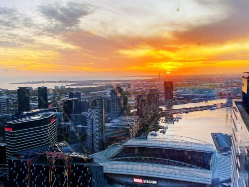 Melbourne CBD Apt with Free Car Park Ocean View — 4-Star Luxury Hotel in Melbourne, Australia