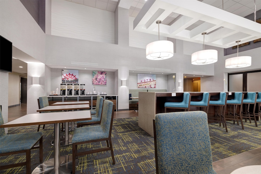 Hampton Inn & Suites Shreveport South - photo 32