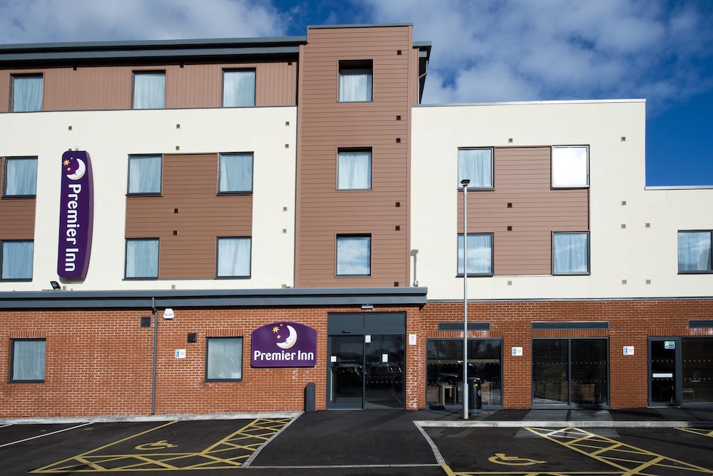 Premier Inn Honiton hotel in Honiton, United Kingdom