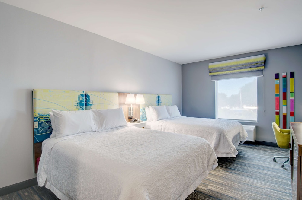 Hampton Inn & Suites Portland West - photo 41