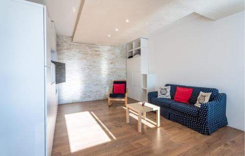 Fly House — Borso Del Grappa — photo 4