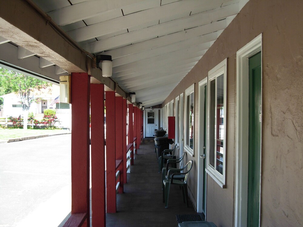 Jumping Frog Motel - photo 22